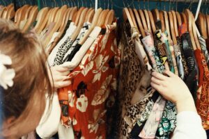 Bí kíp kiểm soát chi tiêu khi nghiện mua sắm