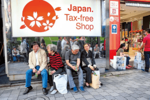 Nhật Bản tìm giải pháp ngăn lạm dụng mua sắm miễn thuế