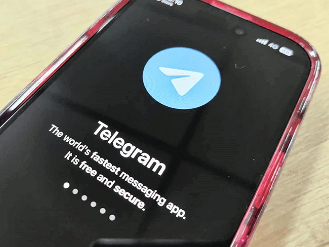 Tội phạm mở rộng tìm kiếm con mồi trên Telegram. Ảnh: Asahi Shimbun