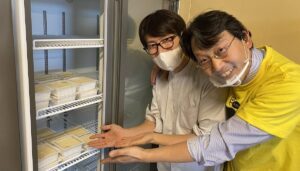 Chương trình “Tủ lạnh cộng đồng” tặng thực phẩm miễn phí ở Nhật