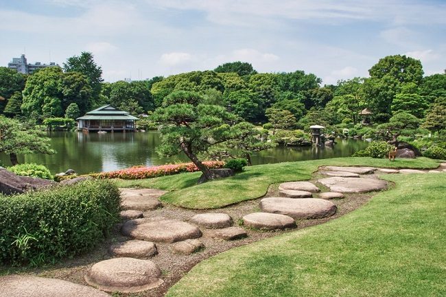 5 khu vườn đẹp nhất Tokyo vào mùa hè - Kiyosumi Teien