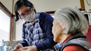 Nhật Bản “khát” lao động ngành điều dưỡng tại nhà