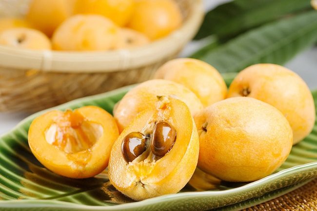 Trái biwa có hạt nhỏ màu nâu. Ảnh: PR Times