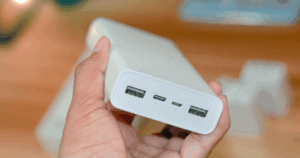 Nhật quy định mới về mang sạc dự phòng lên máy bay từ 8/7/2025