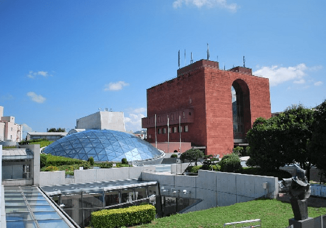 Phía bên ngoài Bảo tàng Bom nguyên tử Nagasaki. Ảnh: nagasaki-tabinet