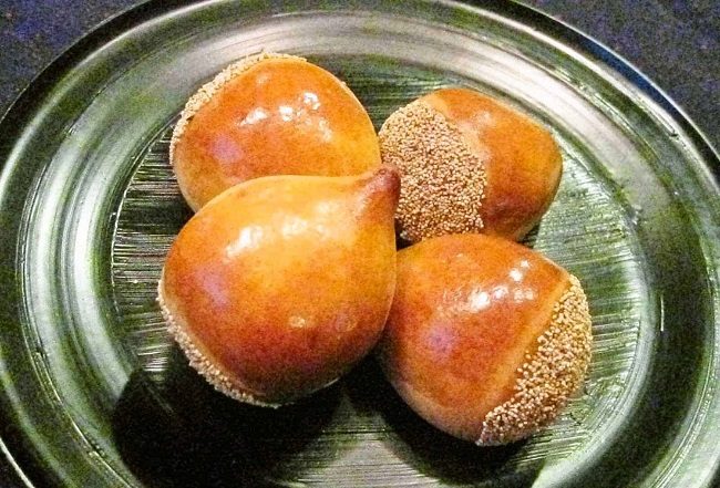 Kuri Manju hình hạt dẻ.
