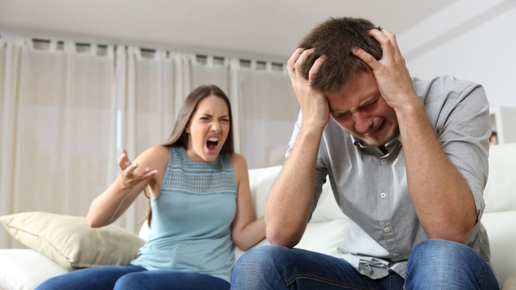 Đàn ông Nhật bạo lực gia đình