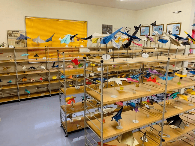 Bên trong Bảo tàng Máy bay giấy của ông Toda Takuo