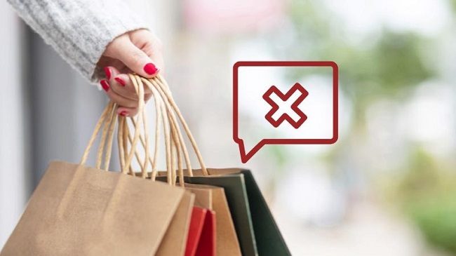 Thay vì mua sắm bừa phứa, nên cân nhắc chọn những thứ bắt buộc hoặc cần thiết. Ảnh: Yahoo News