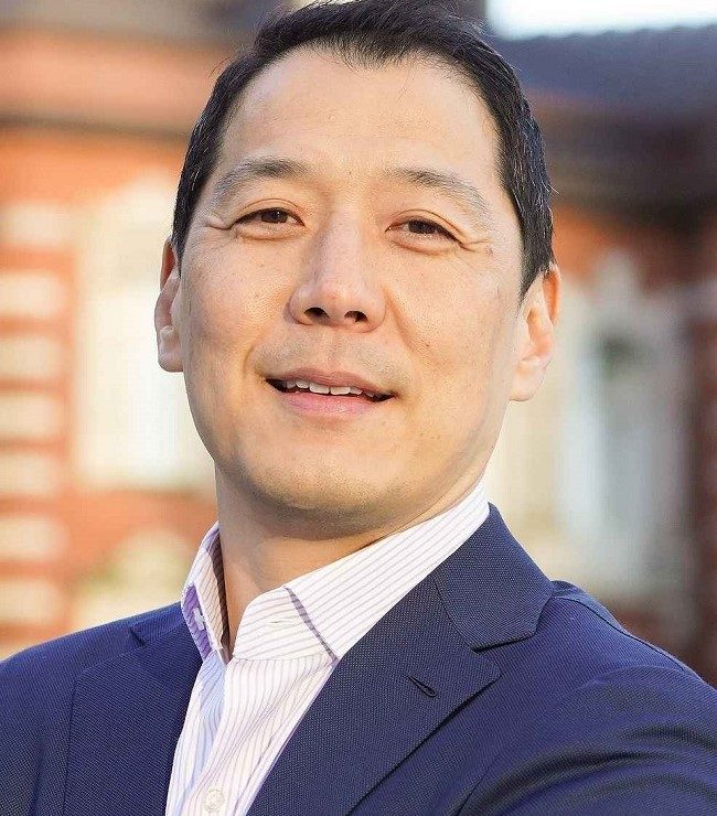 Doanh nhân Mike Kim