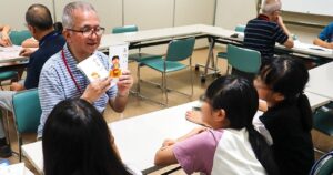 Nỗ lực dạy tiếng Nhật tình nguyện cho trẻ em nước ngoài tại Saitama