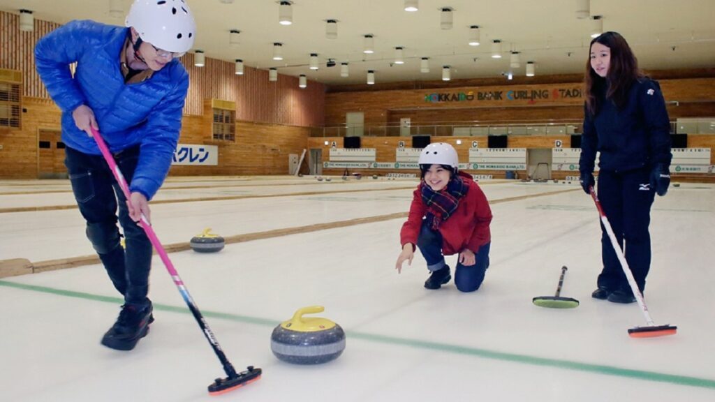 Curling bi đá trên băng ngay tại Hokkaido