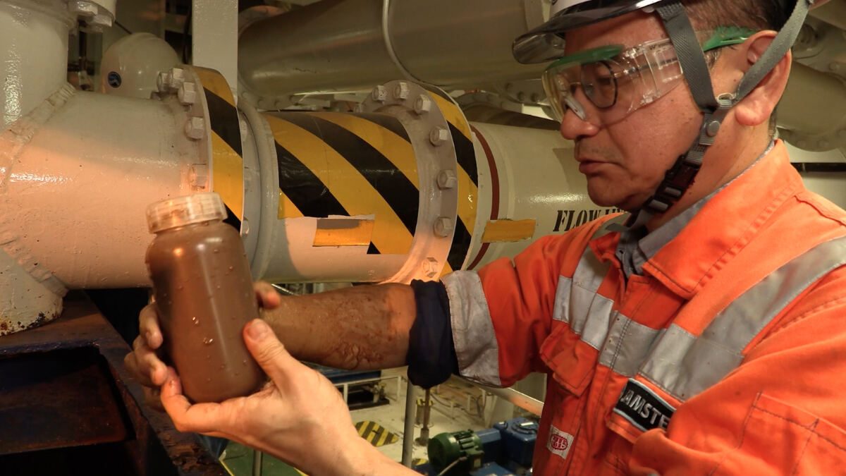 Nhật Bản khai thác thành công bùn chứa đất hiếm dưới đáy đại dương