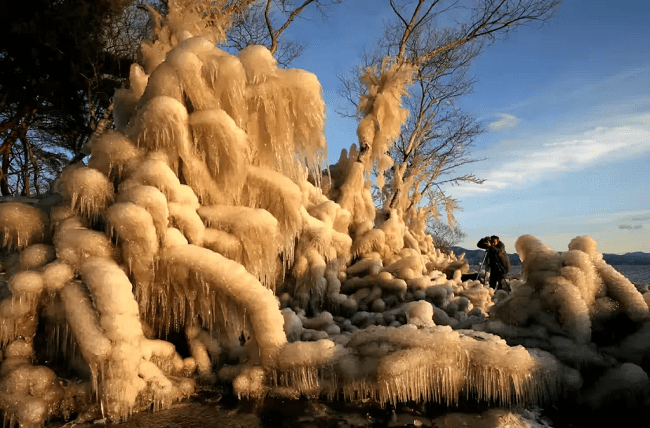 Quái vật băng hồ Inawashiro