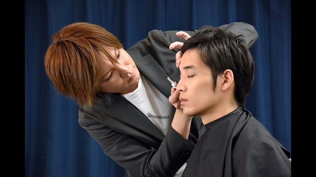 đàn ông Nhật trang điểm