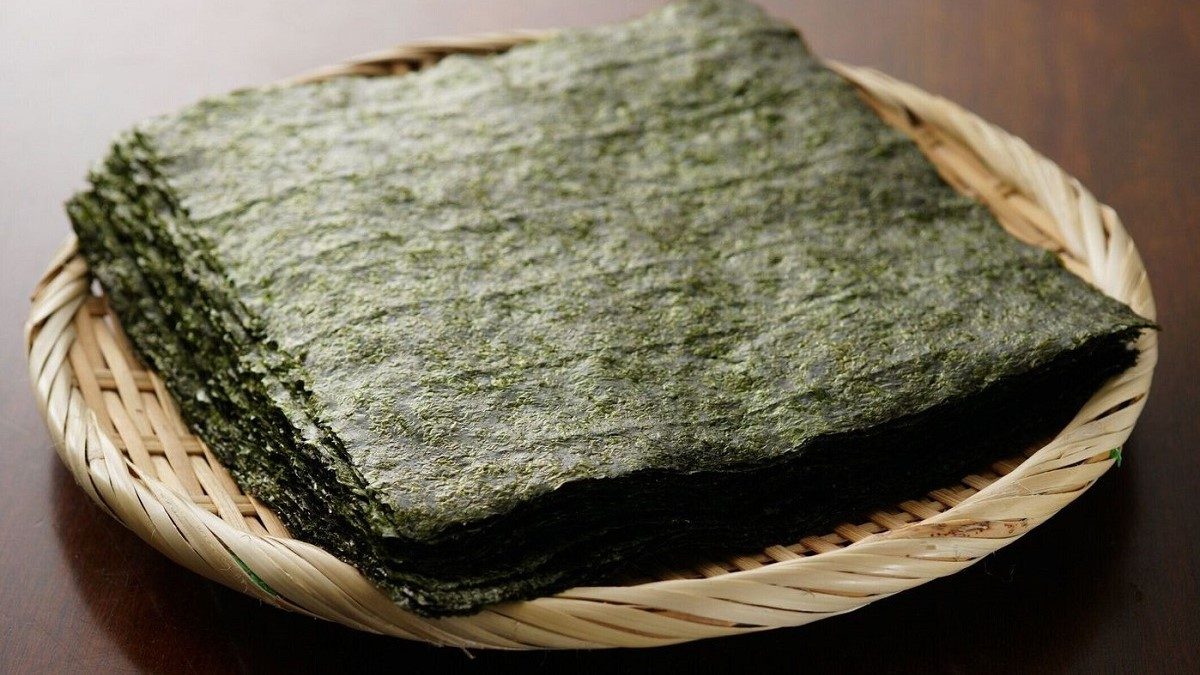 Giá rong biển nori neo cao, cơm nắm onigiri đồng loạt tăng giá