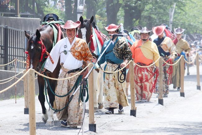 Các cung thủ tại giải đấu bắn cung Asakusa Yabusame