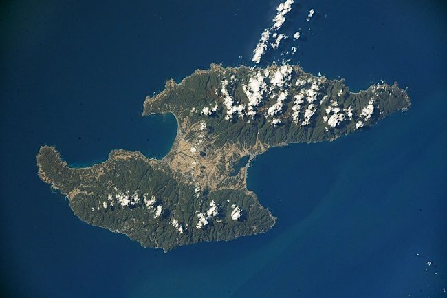 Đảo Sado nhìn từ vệ tinh