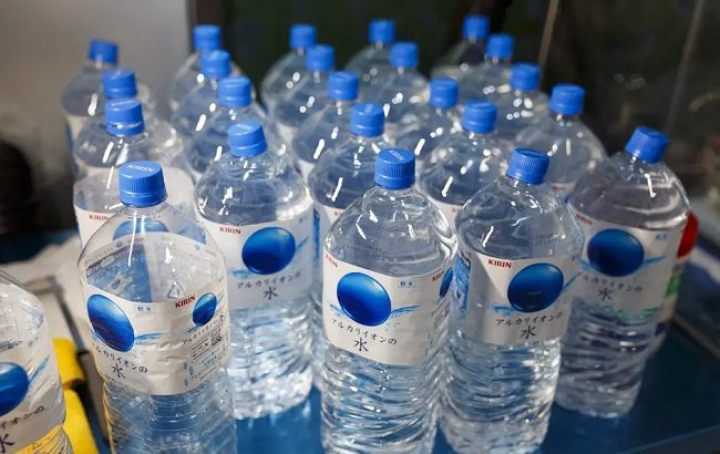 Nước kiềm アルカリイオンの水 (Kirin).