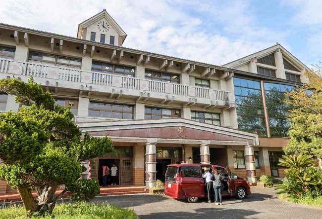 Nơi diễn ra chương trình “Trường Trung học Kimino” tại tòa nhà từng là trường THCS Kameyama