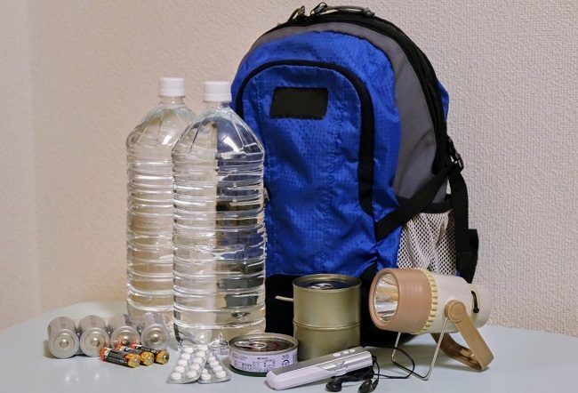 Cách chuẩn bị ứng phó với bão khi sống tại Nhật