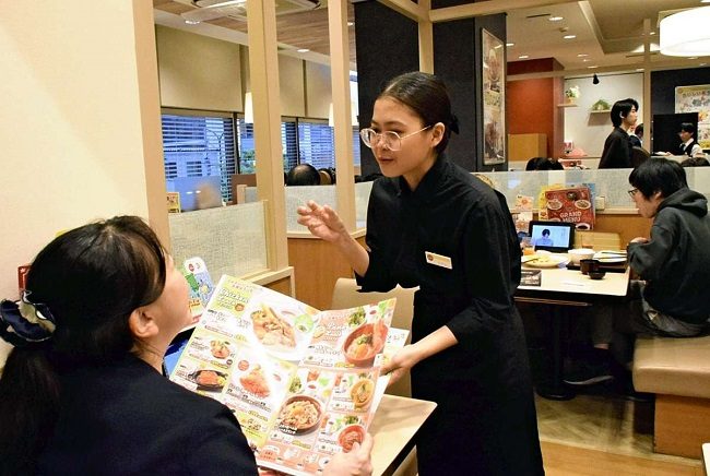 Người Nhật ngày càng thiên kiến với lao động nước ngoài
