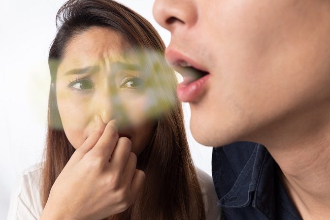 Nhiều người bị hôi miệng nhưng không tự nhận ra