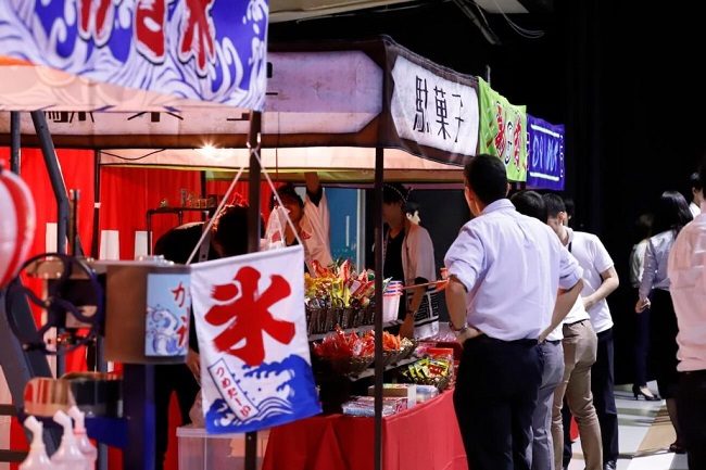 Một quầy Kakigori tại lễ hội mùa hè