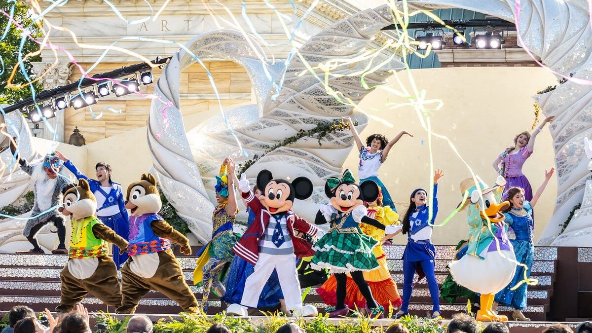 Tăng giá vé chưa từng có tại Tokyo Disneyland và DisneySea từ tháng 10