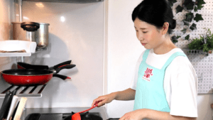 Vướng mắc tâm lý và chi phí cho dịch vụ giúp việc nhà ở Nhật