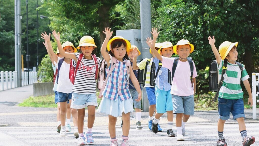 Cách đảm bảo an toàn cho trẻ tiểu học ở Nhật Bản