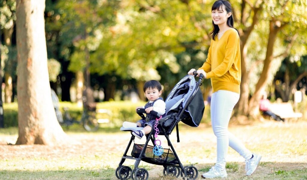 Hướng dẫn chọn xe đẩy tốt nhất cho bé sơ sinh tại Nhật Bản