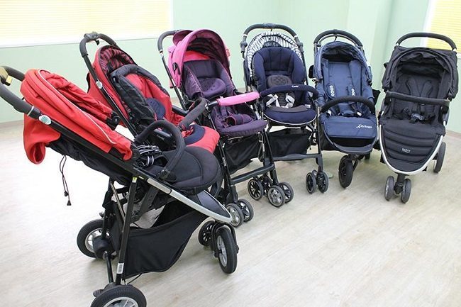 xe đẩy cho bé tại nhật