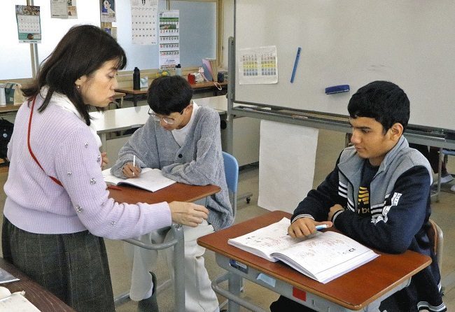Người nước ngoài tại trường tiếng Nhật